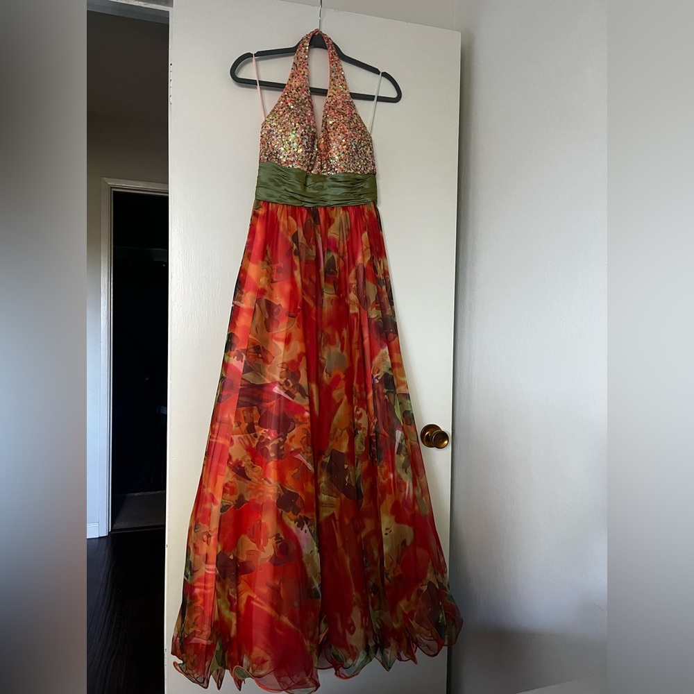 Dave & Johnny Dress - Picture 3 of 10